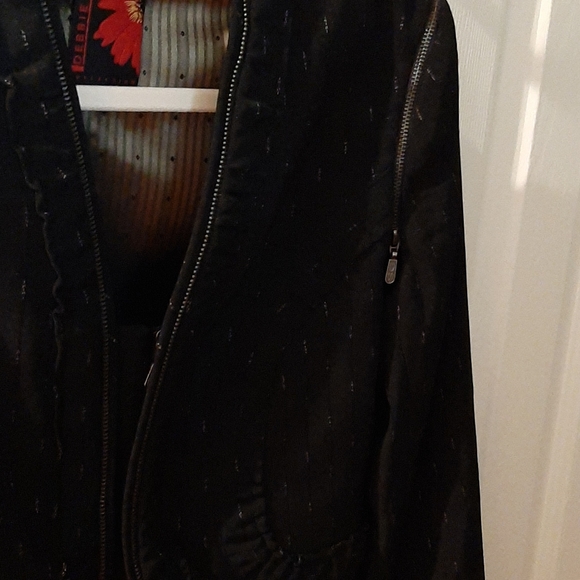 Jacket - Picture 4 of 5